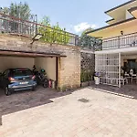 Bed & Breakfast La Pedica 4*